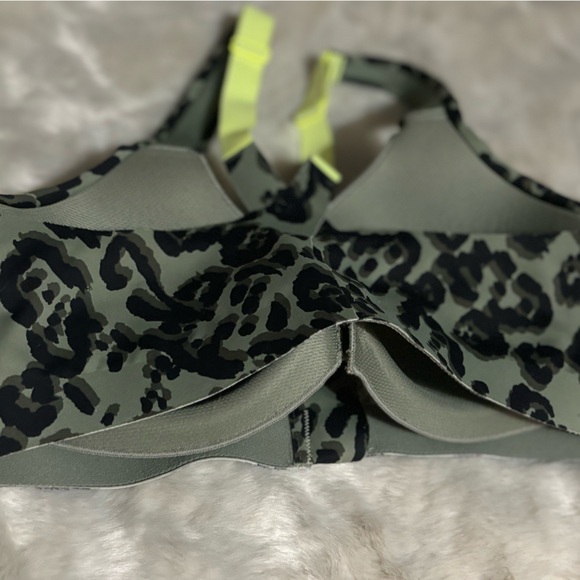 Victoria Secret 34c Incredible Knock Out Ultra Max like new - Picture 7 of 7